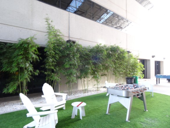 Outdoor seating at Playa Jefferson Campus, Playa Vista
